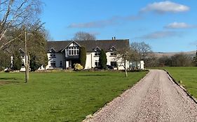 North Cottage Marlfields Hall, Stunning Location